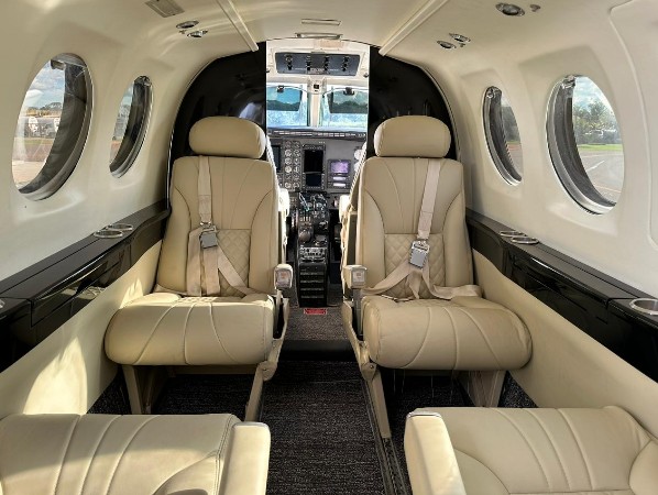 Beechcraft King Air C90 1980 miniatura 7