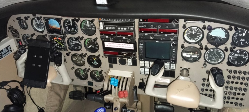 Piper Seneca IV 1995 miniatura 6