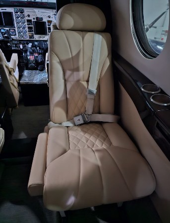 Beechcraft King Air C90 1989 miniatura 4