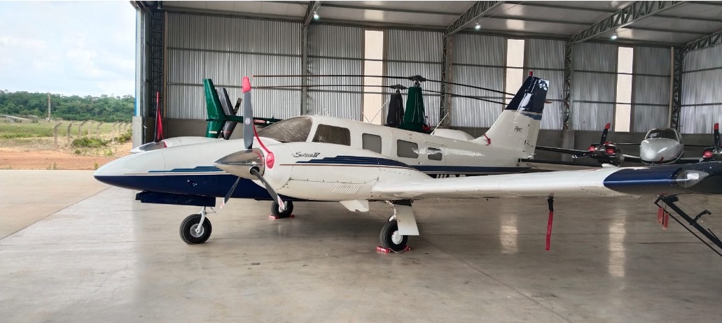 Piper Seneca IV 1995 miniatura 2