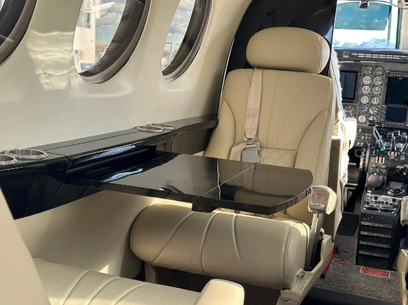 Beechcraft King Air C90 1980 miniatura 9