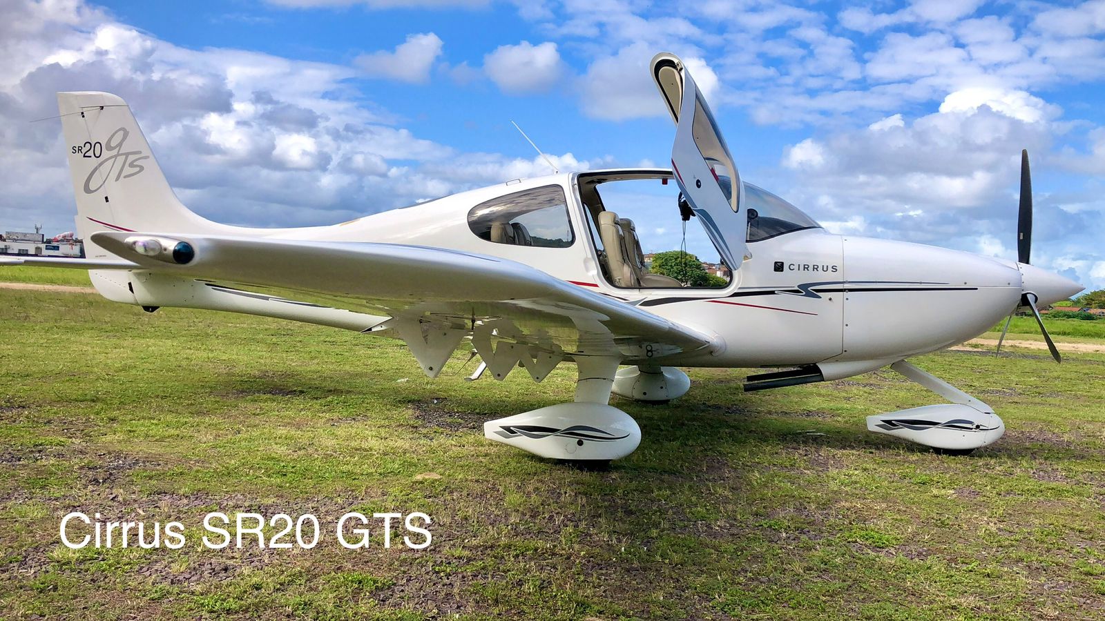Cirrus SR20 2005 miniatura 4