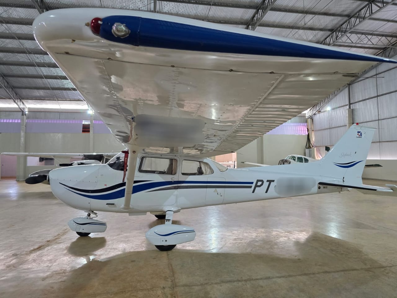 Cessna 172M Skyhawk 1974 miniatura 5