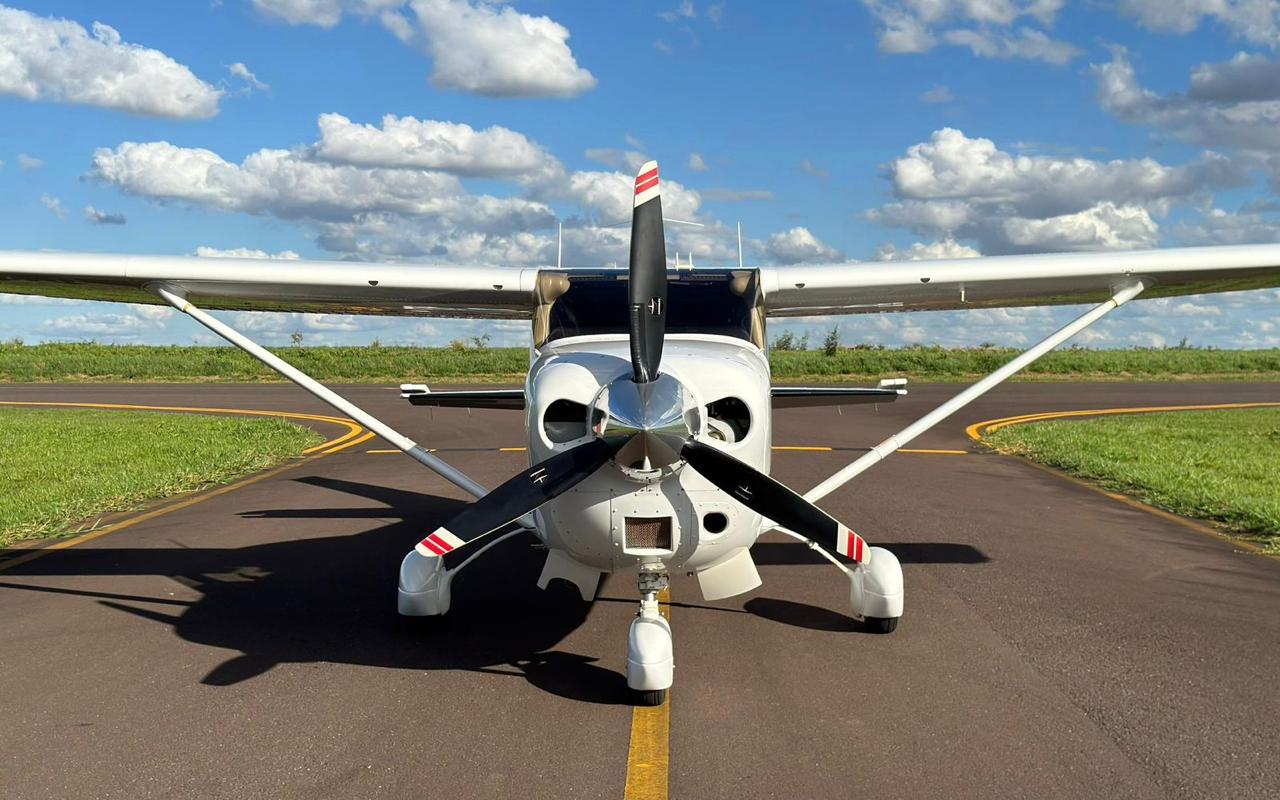 Cessna 206 Stationair 2022 miniatura 3