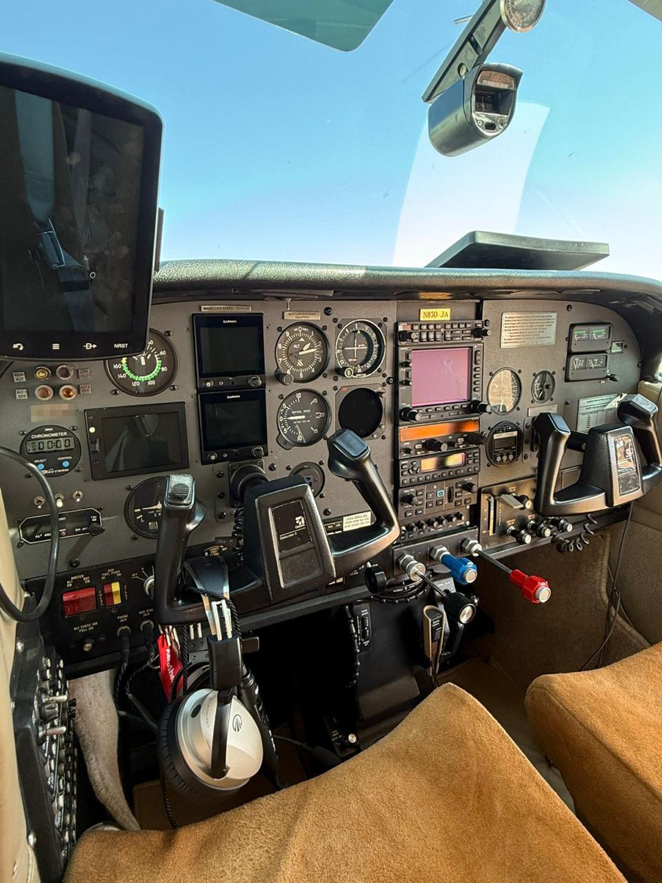 Cessna 210 Centurion 1984 miniatura 7