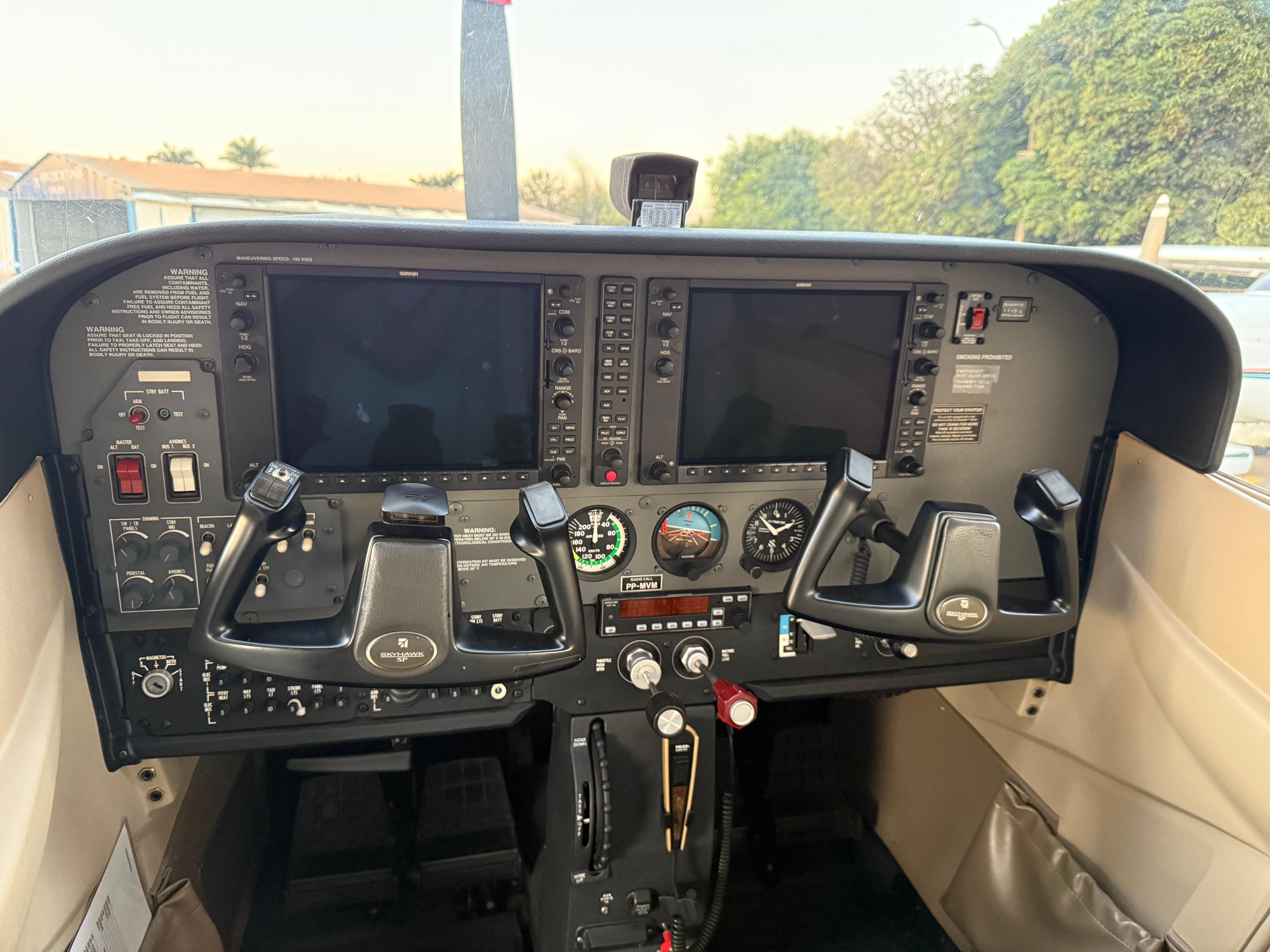 Cessna 172 Skyhawk 2007 miniatura 6