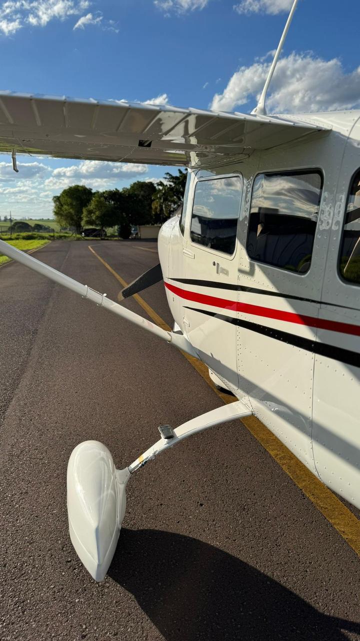 Cessna 206 Stationair 2022 miniatura 4