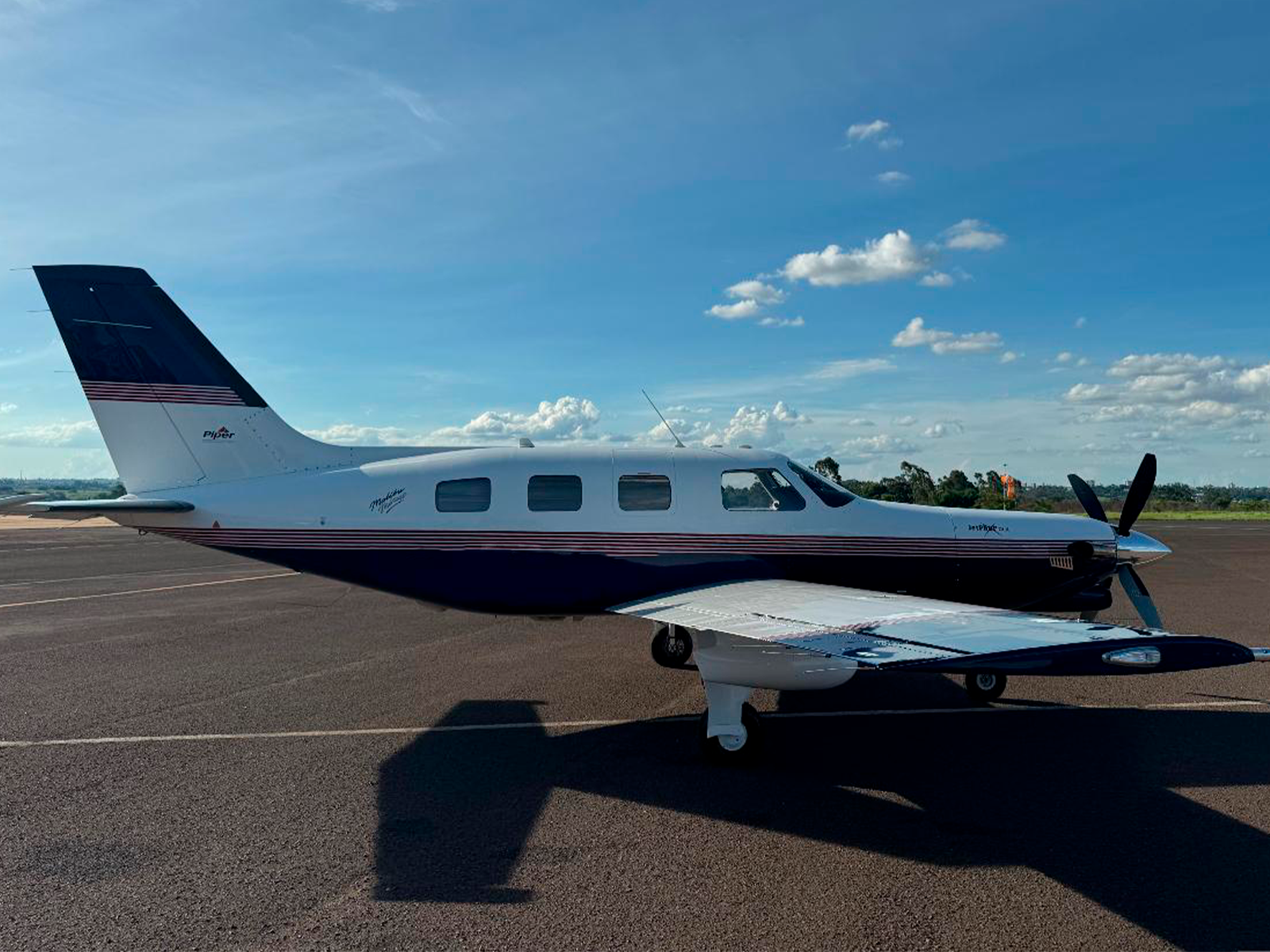 Piper PA-46 Malibu Mirage 1997 miniatura 2