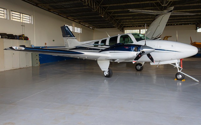Beechcraft Baron G58 1996