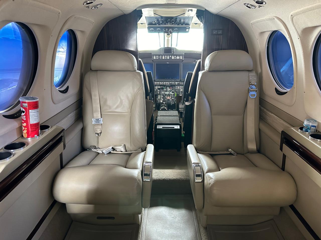 Beechcraft King Air C90GTx 2017 miniatura 3