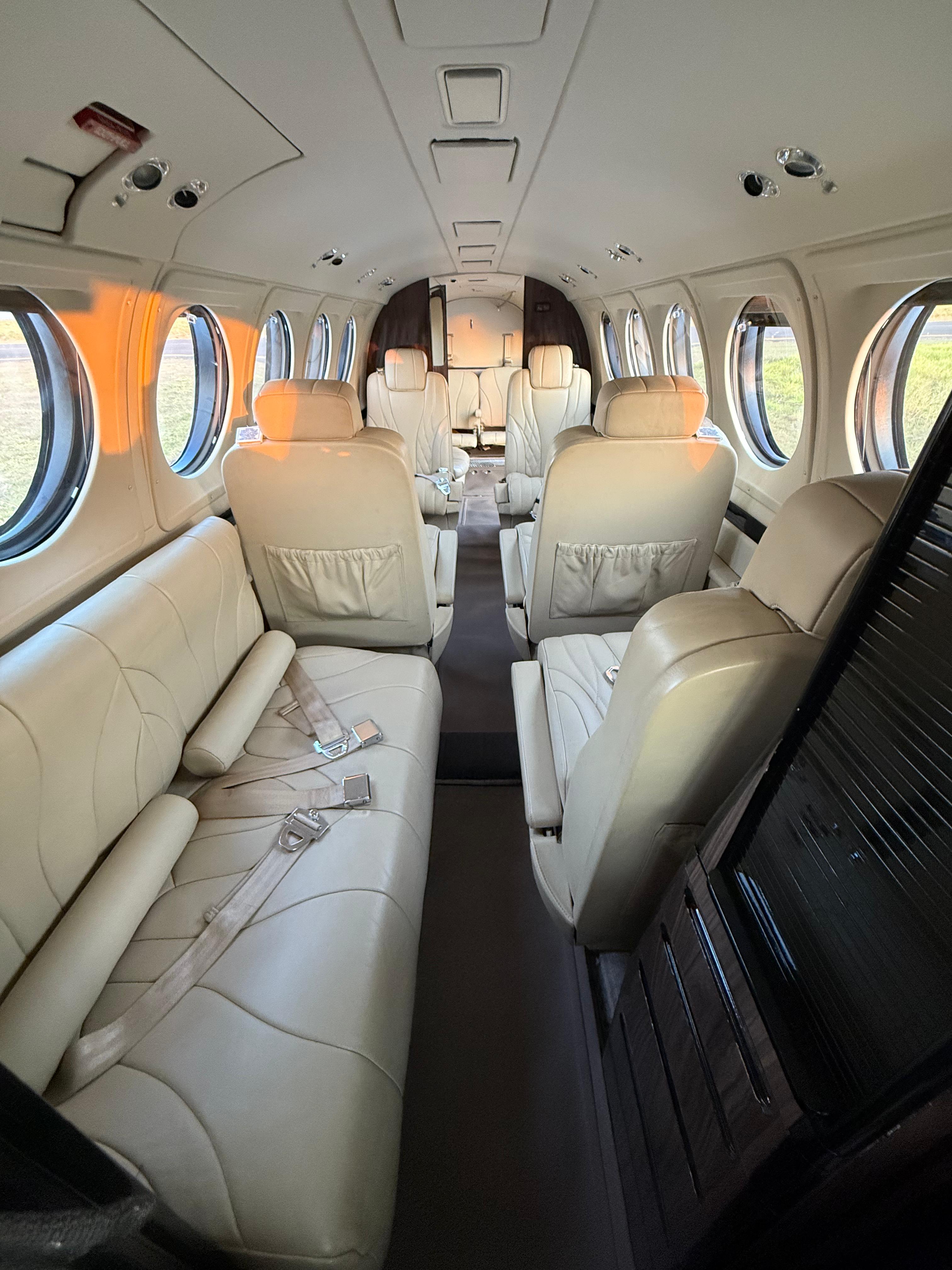 Beechcraft King Air B200 1997 miniatura 3