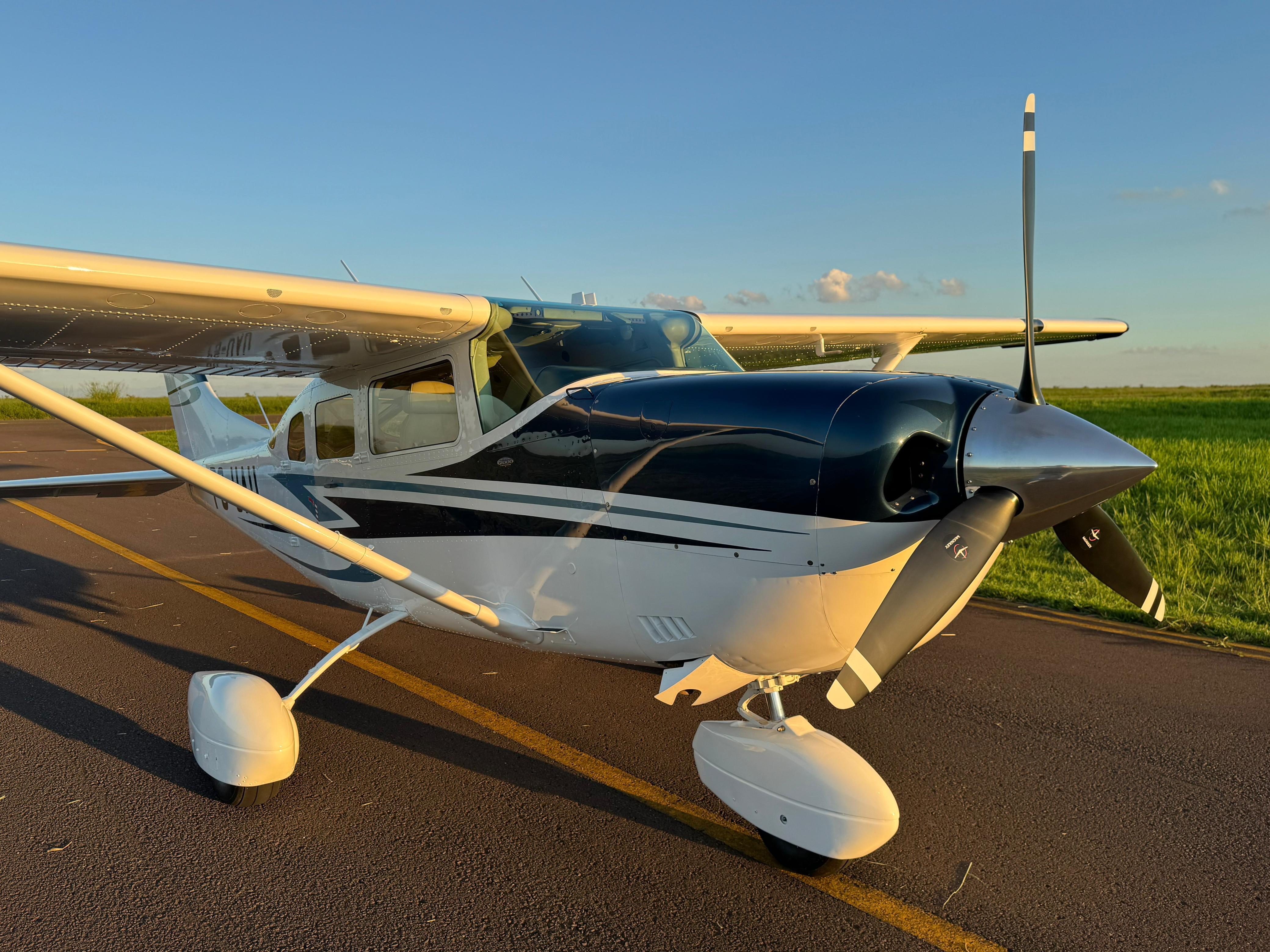 Cessna 206 Stationair 2007 miniatura 2
