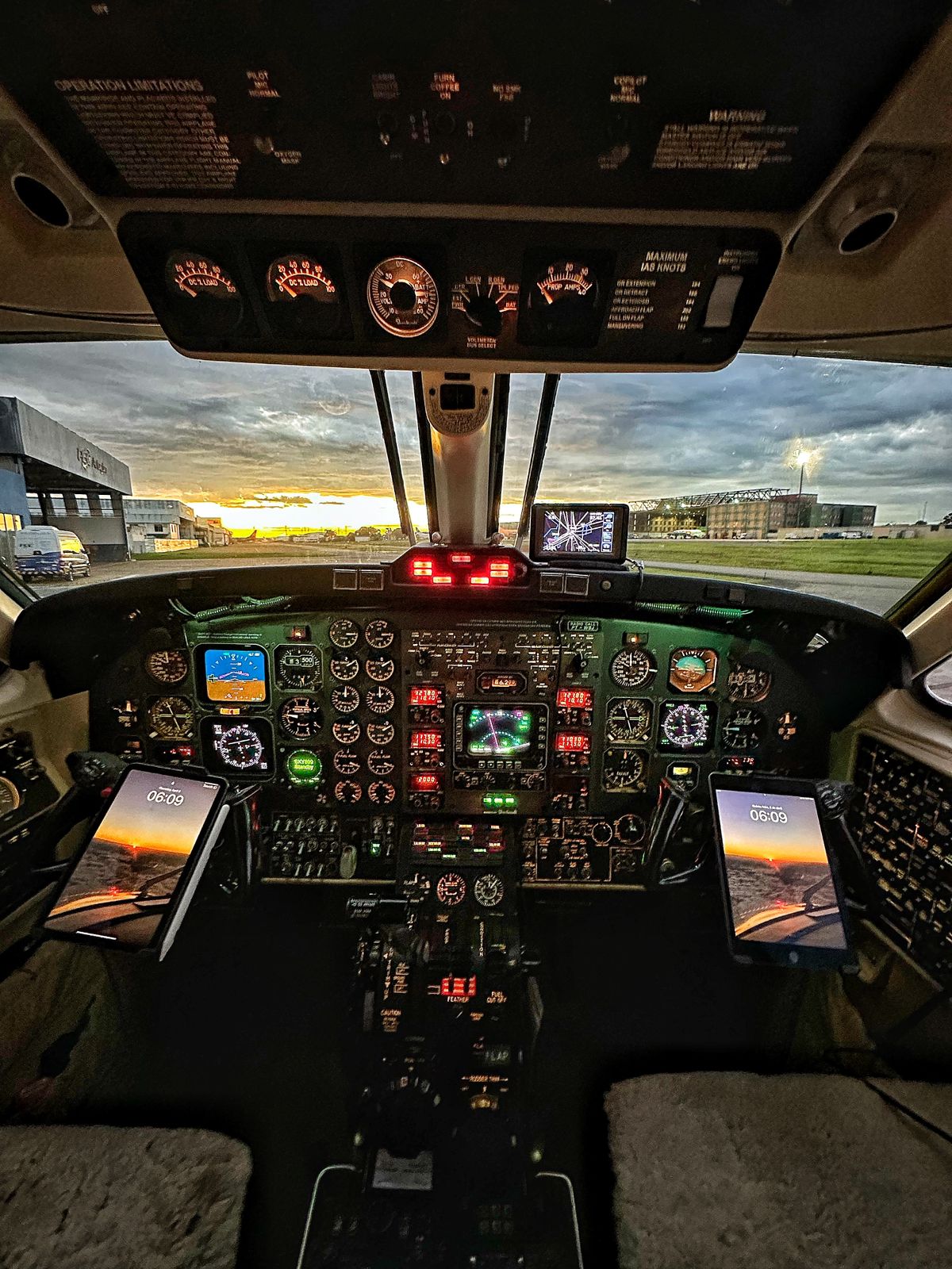 Beechcraft King Air 350i • PT-WSJ miniatura 4