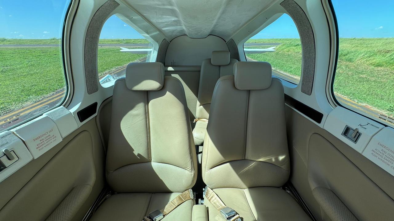 Beechcraft Bonanza F33A 1991 miniatura 5