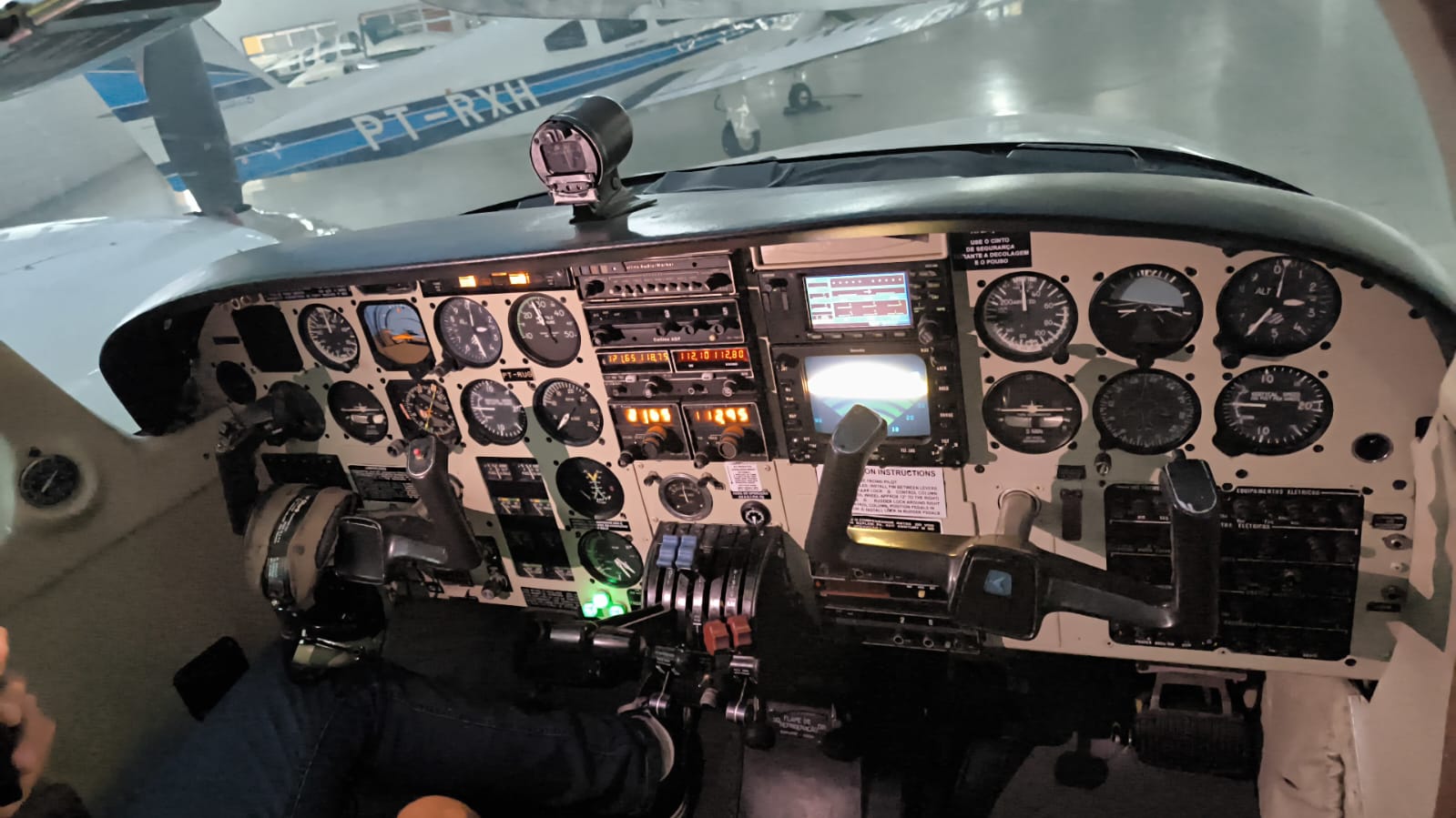 EMBRAER NEIVA SONECA III 1983 miniatura 4