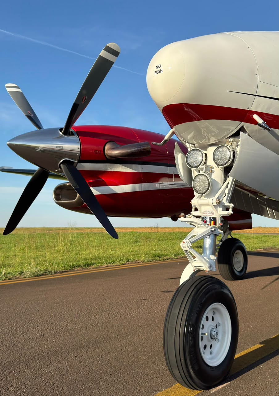 Beechcraft King Air C90A 1999 miniatura 3