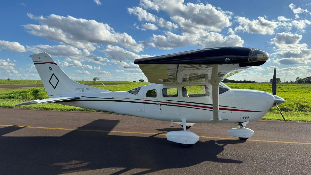 Cessna 206 Stationair 2022 miniatura 2