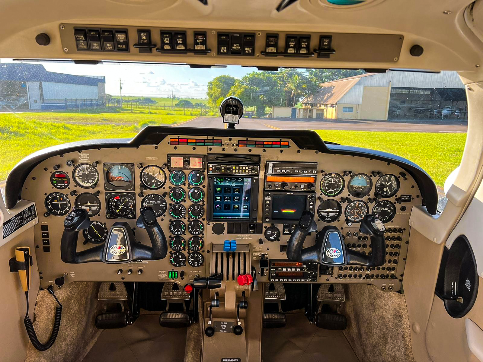 Piper Seneca V 1999 miniatura 5