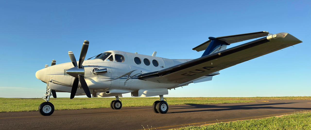 Beechcraft King Air F90 1982 miniatura 3