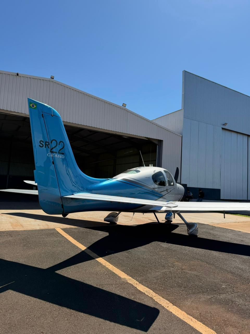 Cirrus Design SR22 2014 miniatura 3