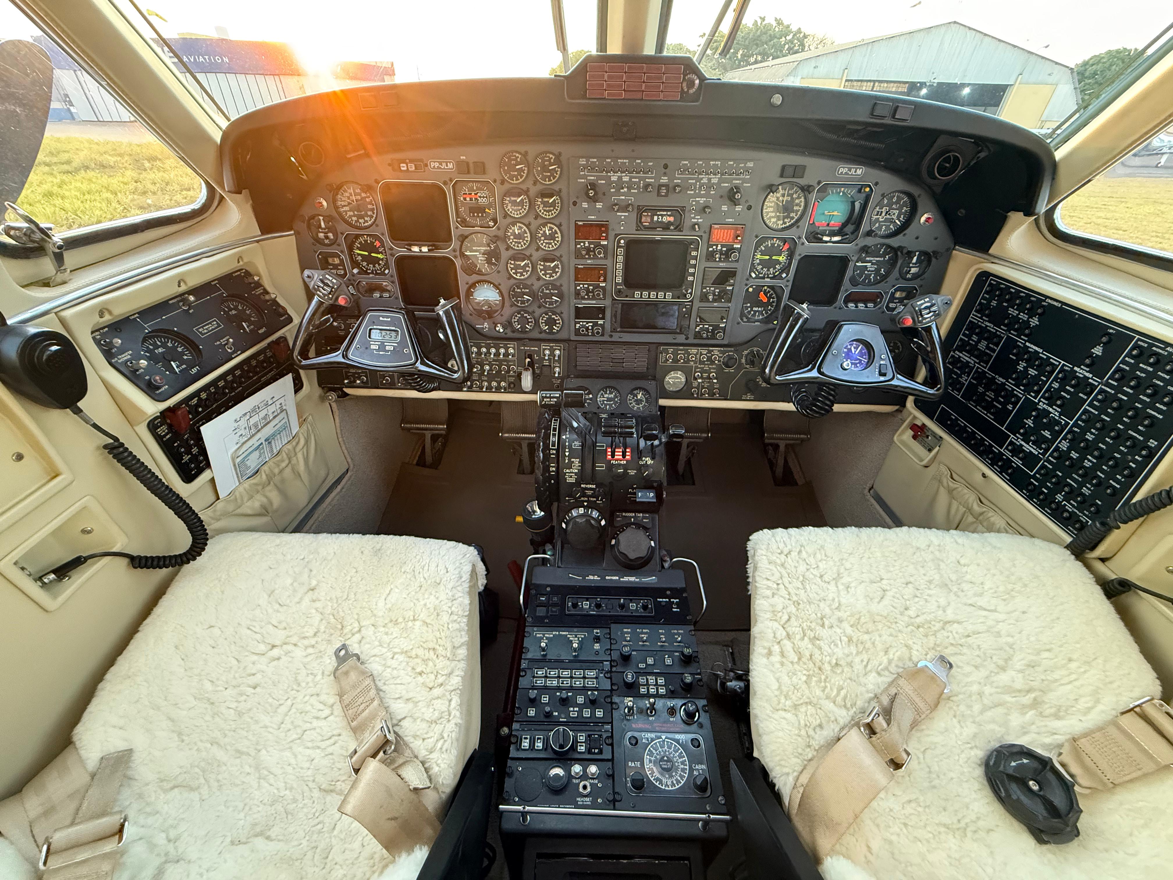 Beechcraft King Air B200 1997 miniatura 4