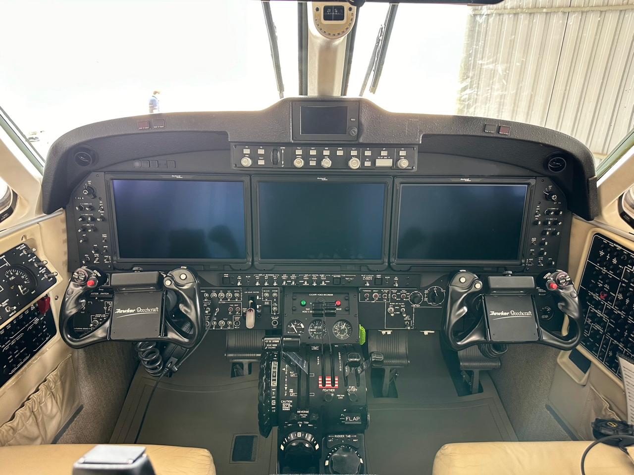 Beechcraft King Air C90GTx 2017 miniatura 5