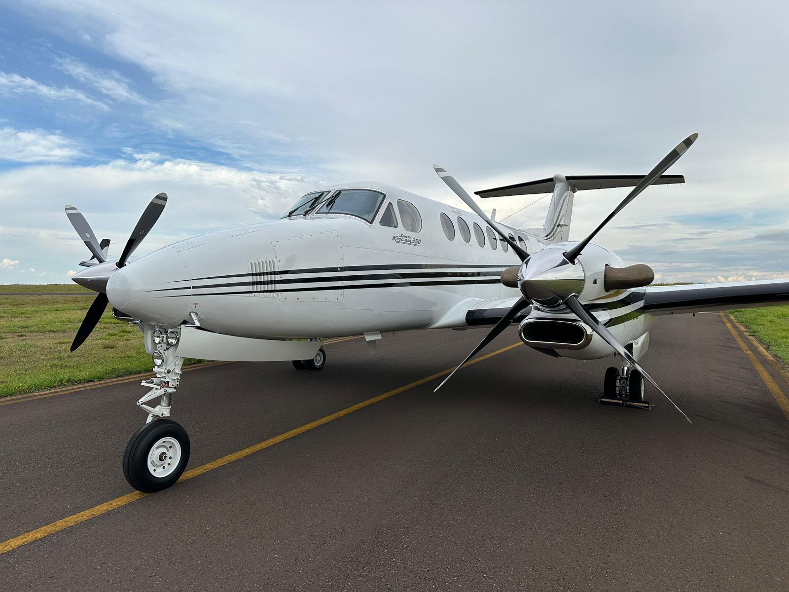 Beechcraft King Air 350i 2000