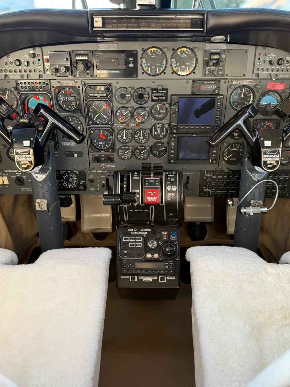 TWIN COMMANDER TURBO COMMANDER 690B 1977 miniatura 4