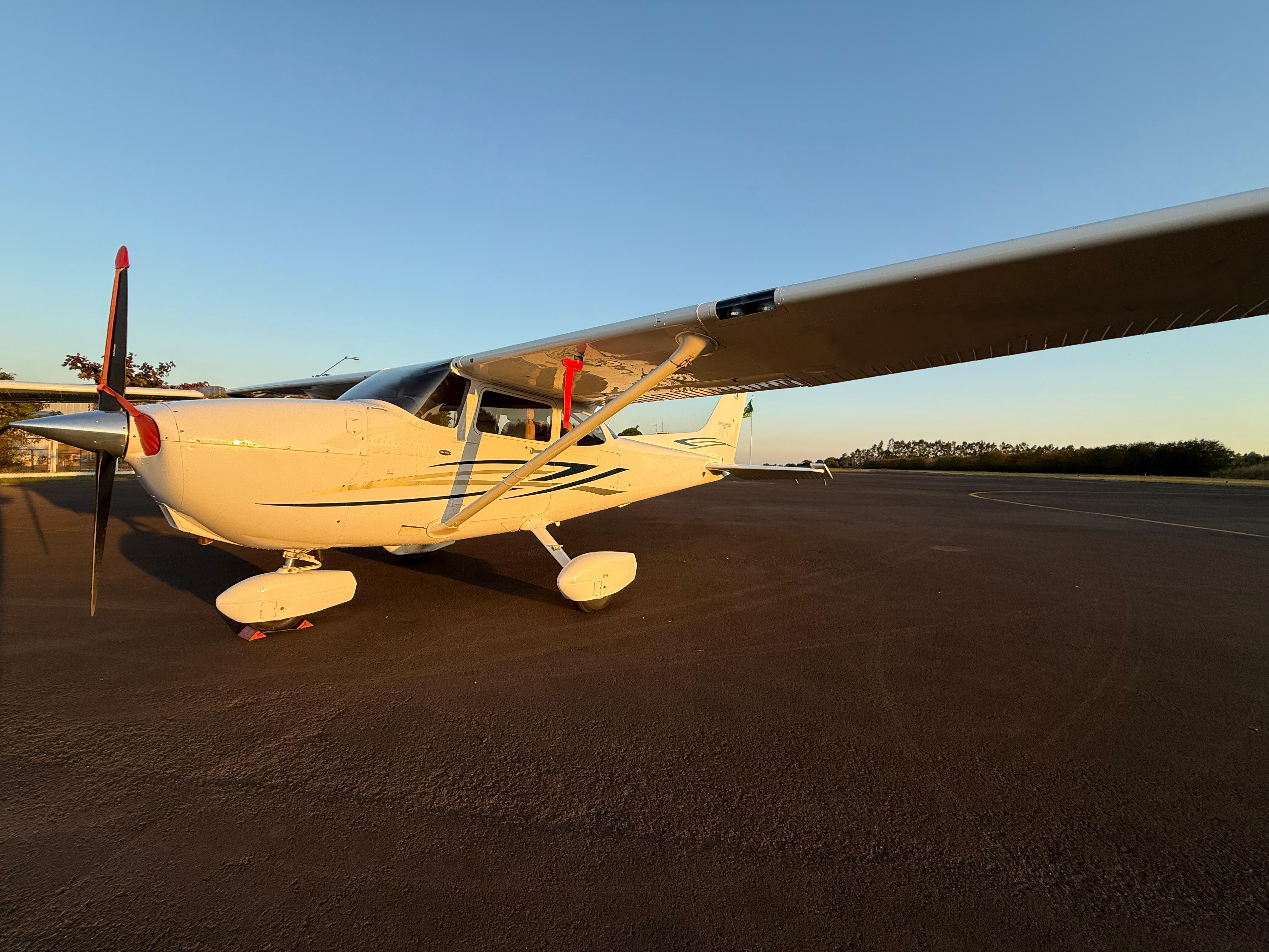 Cessna 172 Skyhawk 2007 miniatura 2