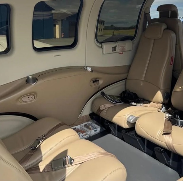 Beechcraft Baron G58 2015 miniatura 3