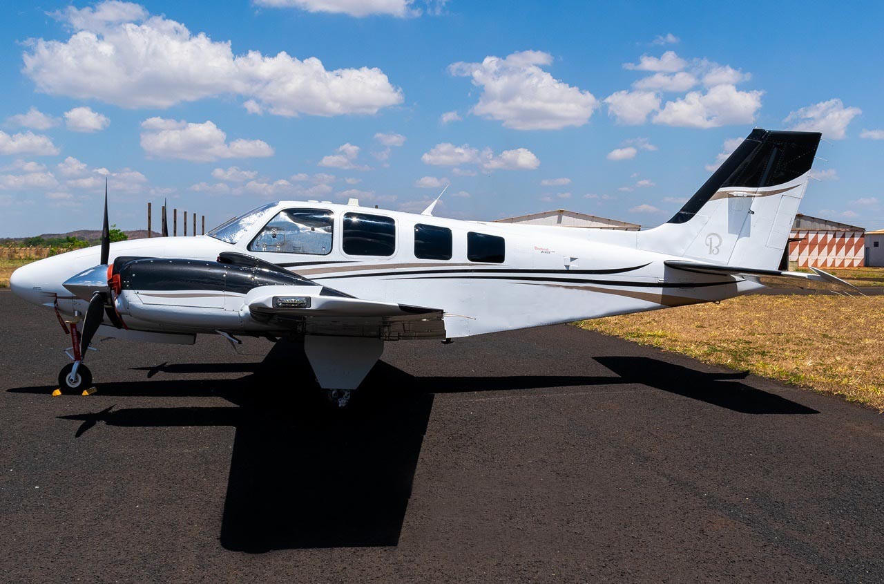 Beechcraft Baron G58 2012