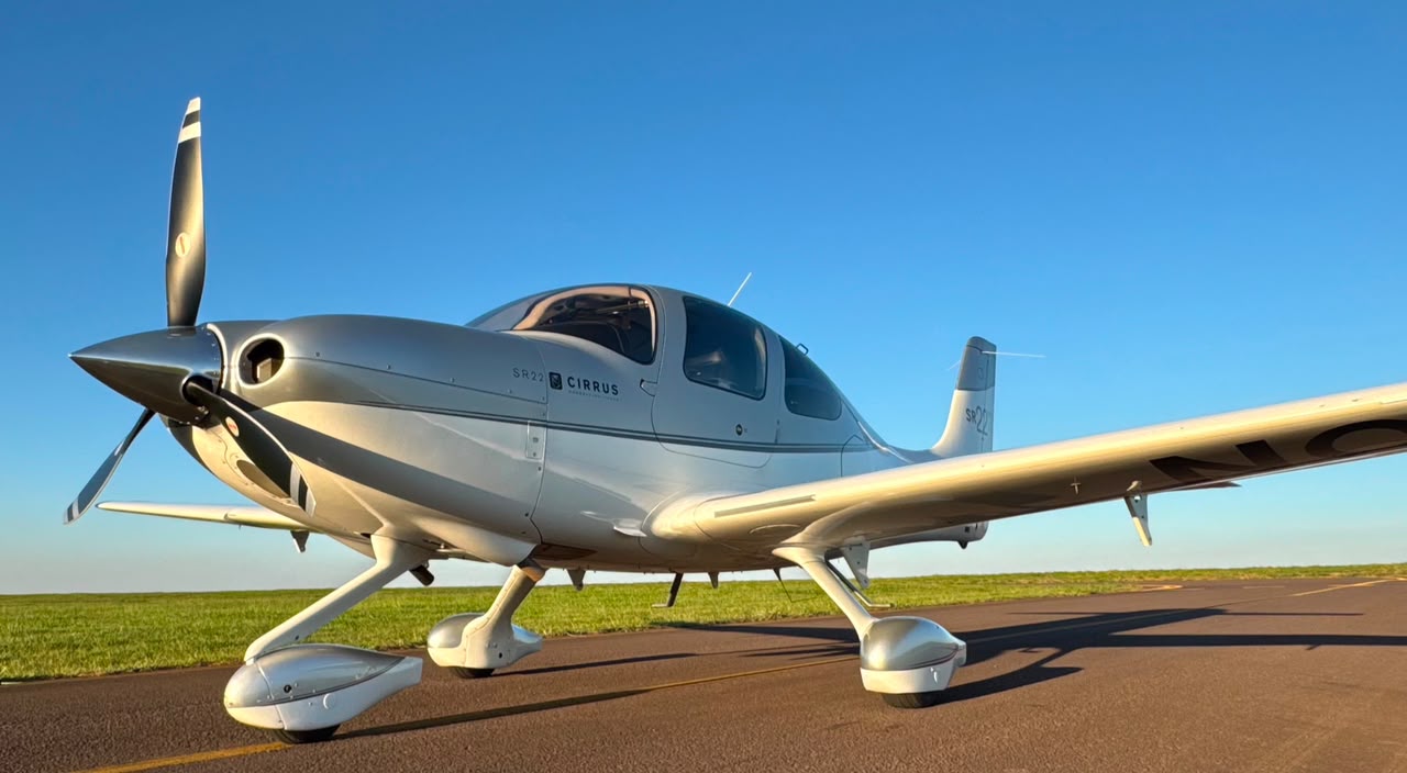 Cirrus SR22 • PRNOS