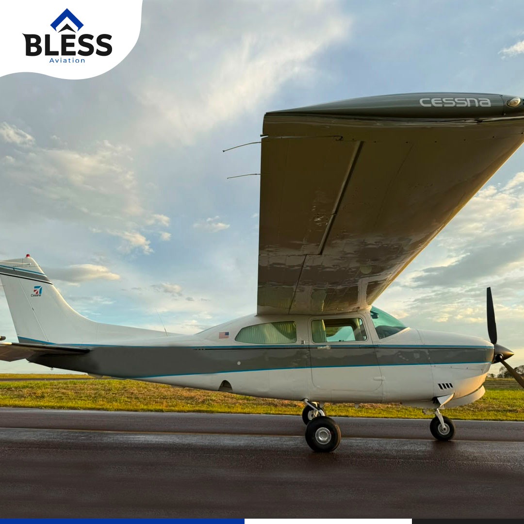 Cessna 210 Centurion 1984 miniatura 3