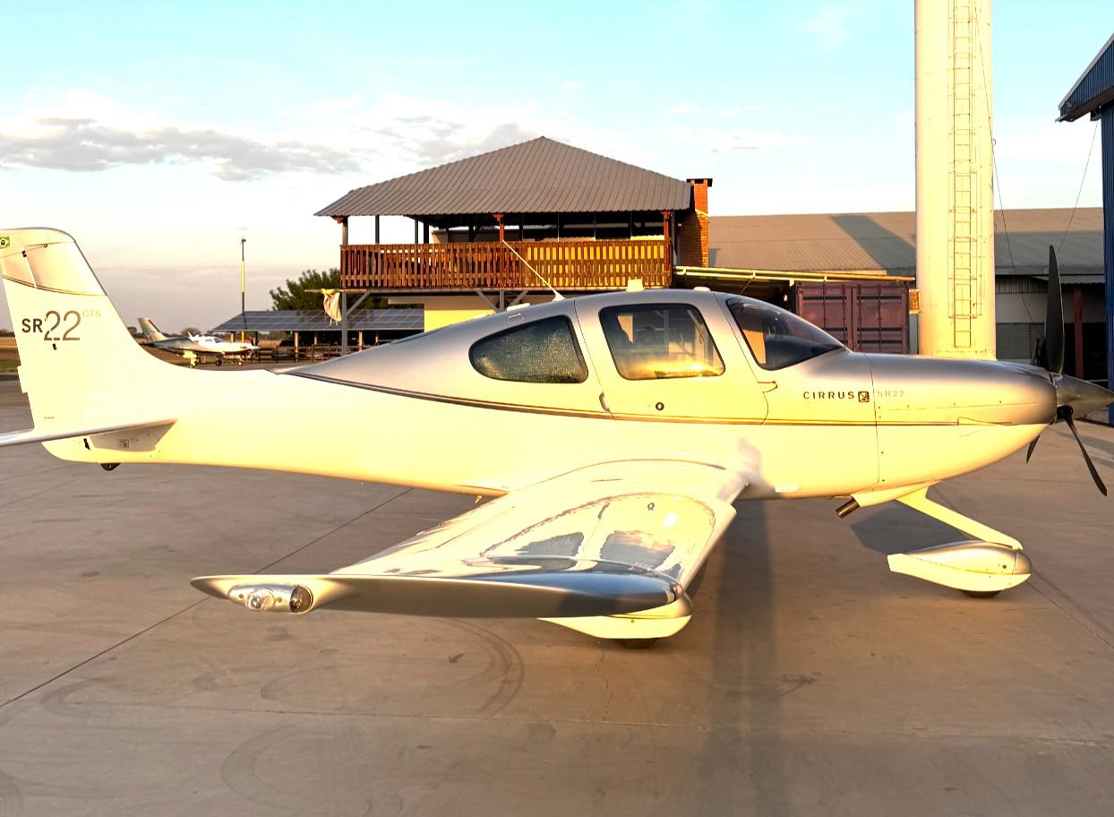 Cirrus SR22 • PRNOS miniatura 3